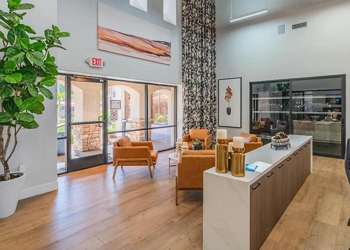 Near Diablo Stadium & Asu-hottub-pool-gym-parking