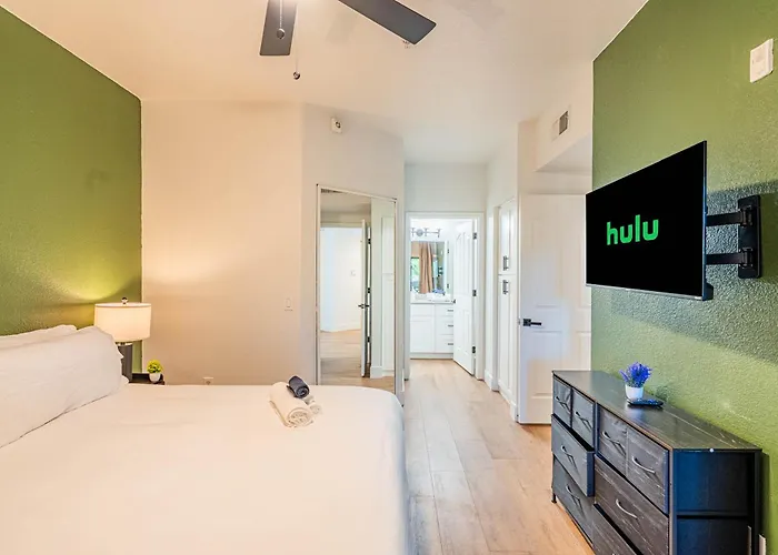 Apartment Near Diablo Stadium & Asu-hottub-pool-gym-parking