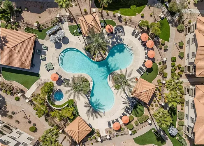 Near Diablo Stadium & Asu-hottub-pool-gym-parking Tempe
